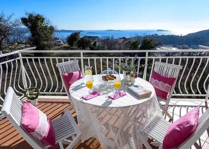 شقة Kulisic مْليني